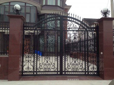 這才是鐵藝大門的正確打開方式！