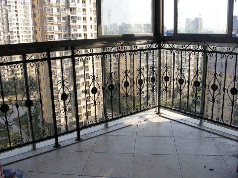 陽臺鐵藝護欄